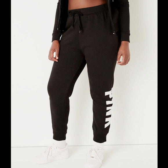 PINK Victoria’s Secret Everyday Lounge Relaxed Joggers Sz Small Black Logo - Picture 2 of 15